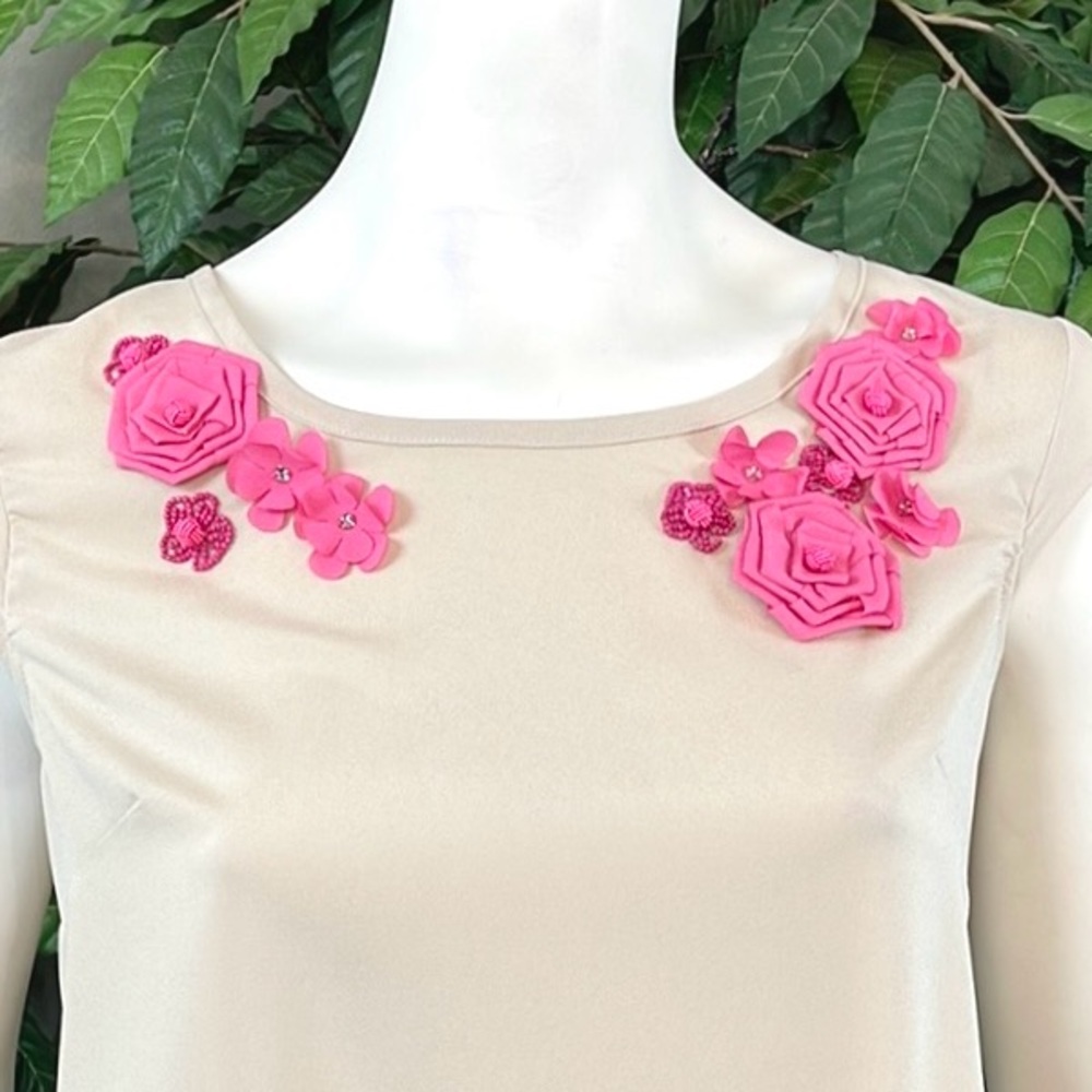 NY&CO PINK FLOWER EMBELLISHED TOP